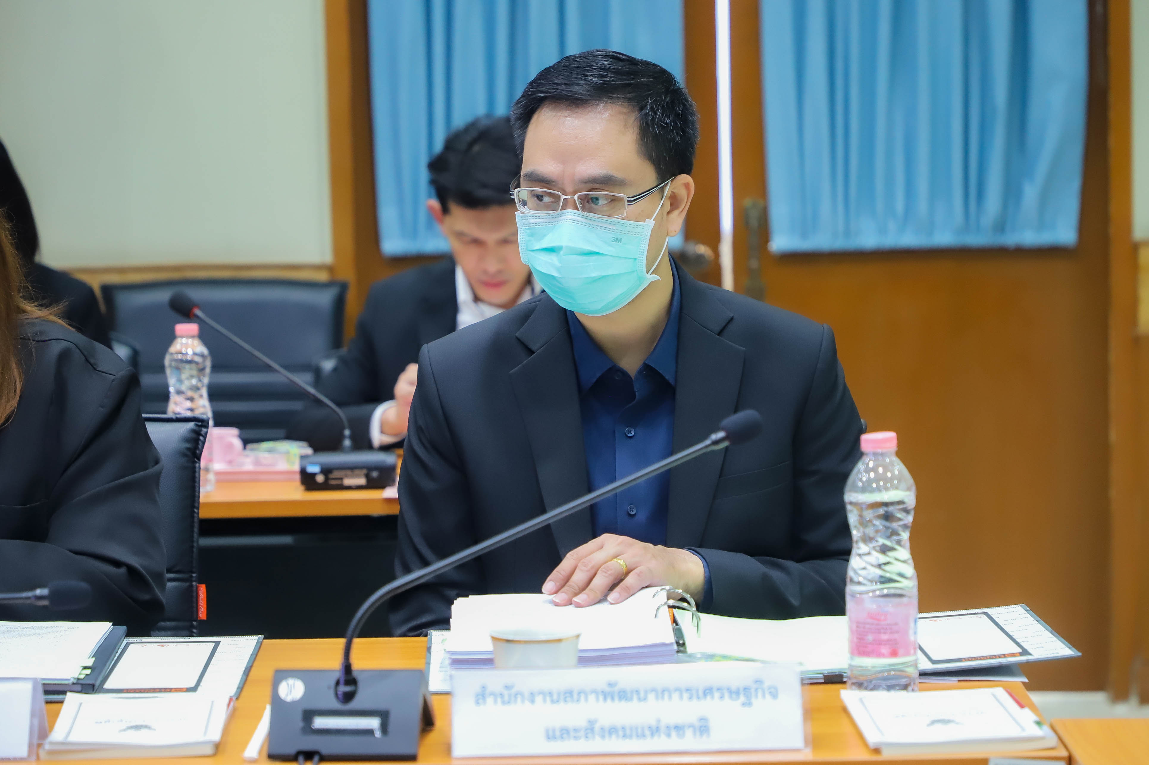 title - อกก.คง. เคาะ! ก่อสร้างสระเก็บน้ำ พัฒนาแหล่งน้ำและระบบกระจายน้ำ ไฟเขียว! หลักเกณฑ์การอนุมัติลดหรืองดเก็บดอกเบี้ย พร้อมเสนอ คปก. อนุมัติก่อสร้างระบบไฟฟ้าในแปลงที่ดิน